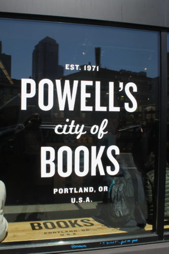 book store oregon